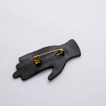 Charger l'image dans la galerie, Broche en cuir •GIGI• argent
