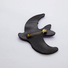 Charger l'image dans la galerie, Broche en cuir •GIGI• violette