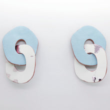 Charger l'image dans la galerie, Boucles d'oreilles en cuir •DAGDA• bleues
