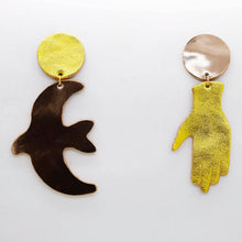 Charger l'image dans la galerie, Boucles d'oreilles en cuir •GIGI• dorées