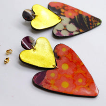 Charger l'image dans la galerie, Boucles d'oreilles en cuir •BELLÄ• à motifs