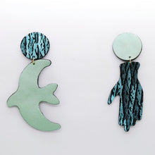 Charger l'image dans la galerie, Boucles d'oreilles en cuir •GIGI• vertes