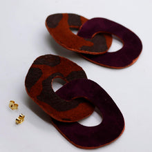 Charger l'image dans la galerie, Boucles d'oreilles en cuir •DAGDA• léopards