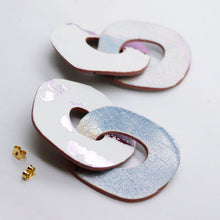 Charger l'image dans la galerie, Boucles d'oreilles en cuir •DAGDA• argentées