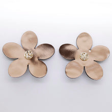 Charger l'image dans la galerie, Boucles d'oreilles en cuir •RITA• dorées
