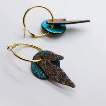 Charger l'image dans la galerie, Boucles d'oreilles en cuir •ROSALIA• à paillettes