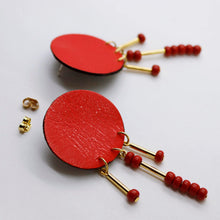 Charger l'image dans la galerie, Boucles d'oreilles en cuir •MINI-SUNI• rouges