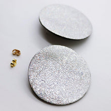 Charger l'image dans la galerie, Boucles d'oreilles en cuir •SUNI• argents