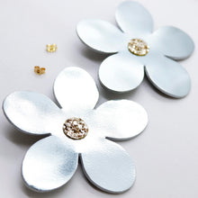 Charger l'image dans la galerie, Boucles d'oreilles en cuir •RITA• argents