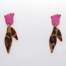 Charger l'image dans la galerie, Boucles d'oreilles en cuir •BIBA• léopards