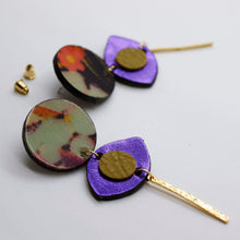 Charger l'image dans la galerie, Boucles d'oreilles en cuir •POTENCO• à motifs