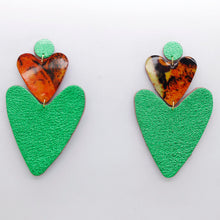 Charger l'image dans la galerie, Boucles d'oreilles en cuir •BELLÄ• vertes
