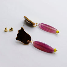 Charger l'image dans la galerie, Boucles d'oreilles en cuir •GERALDINE• roses