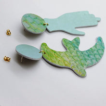 Charger l'image dans la galerie, Boucles d'oreilles en cuir •GIGI• vertes