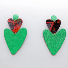 Charger l'image dans la galerie, Boucles d'oreilles en cuir •BELLÄ• vertes