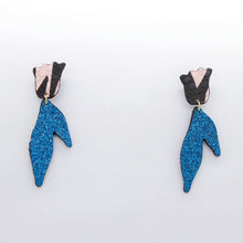 Charger l'image dans la galerie, Boucles d'oreilles en cuir •BIBA• à paillettes