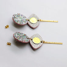 Charger l'image dans la galerie, Boucles d'oreilles en cuir •POTENCO• à paillettes