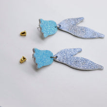 Charger l'image dans la galerie, Boucles d'oreilles en cuir •BIBA• bleues