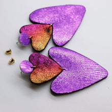 Charger l'image dans la galerie, Boucles d'oreilles en cuir •BELLÄ• violettes