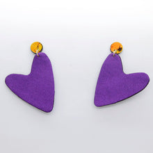 Charger l'image dans la galerie, Boucles d'oreilles en cuir •AMÕR• violettes