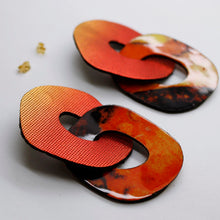 Charger l'image dans la galerie, Boucles d'oreilles en cuir •DAGDA• orangées