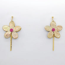 Charger l'image dans la galerie, Boucles d'oreilles en cuir •MILA• holographiques
