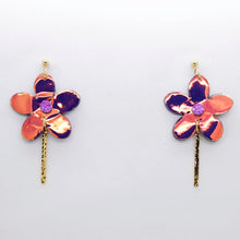 Charger l'image dans la galerie, Boucles d'oreilles en cuir •MILA• holographiques