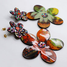 Charger l'image dans la galerie, Boucles d'oreilles en cuir •FLORBA• à motifs