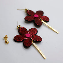 Charger l'image dans la galerie, Boucles d'oreilles en cuir •MILA• rouges