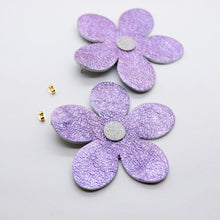 Charger l'image dans la galerie, Boucles d'oreilles en cuir •RITA• parmes