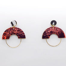 Charger l'image dans la galerie, Boucles d'oreilles en cuir •GRACIEUSES• holographiques