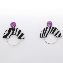 Charger l'image dans la galerie, Boucles d'oreilles en cuir •GRACIEUSES• à motifs