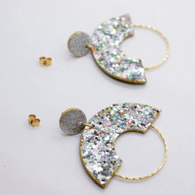 Charger l'image dans la galerie, Boucles d'oreilles en cuir •GRACIEUSES• à paillettes