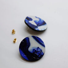 Charger l'image dans la galerie, Boucles d'oreilles en cuir •MINI-SUNI• porcelaine