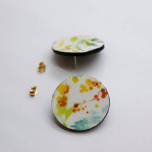 Charger l'image dans la galerie, Boucles d'oreilles en cuir •MINI-SUNI• fleuries