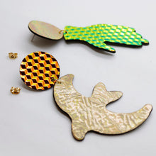 Charger l'image dans la galerie, Boucles d'oreilles en cuir •GIGI• holographiques