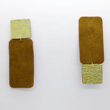 Charger l&#39;image dans la galerie, Boucles d&#39;oreilles •GYNE• kaki