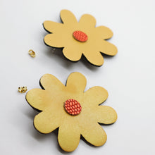 Charger l&#39;image dans la galerie, Boucles d&#39;oreilles •DOUA• moutarde