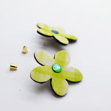 Charger l&#39;image dans la galerie, Boucles d&#39;oreilles •ARIE• A motifs