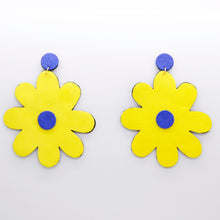 Charger l&#39;image dans la galerie, Boucles d&#39;oreilles •SAINTA• jaunes