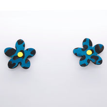 Charger l&#39;image dans la galerie, Boucles d&#39;oreilles •ARIE• tachetées