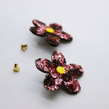 Charger l&#39;image dans la galerie, Boucles d&#39;oreilles •ARIE• à paillettes
