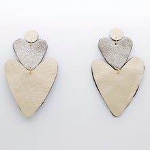 Charger l&#39;image dans la galerie, Boucles d&#39;oreilles •BELLÄ• crèmes