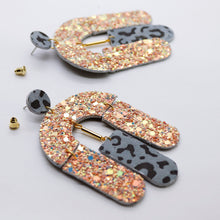 Charger l&#39;image dans la galerie, Boucles d&#39;oreilles •SOCA• à paillettes