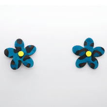 Charger l&#39;image dans la galerie, Boucles d&#39;oreilles •ARIE• tachetées