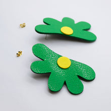 Charger l&#39;image dans la galerie, Boucles d&#39;oreilles •AUBA• vertes