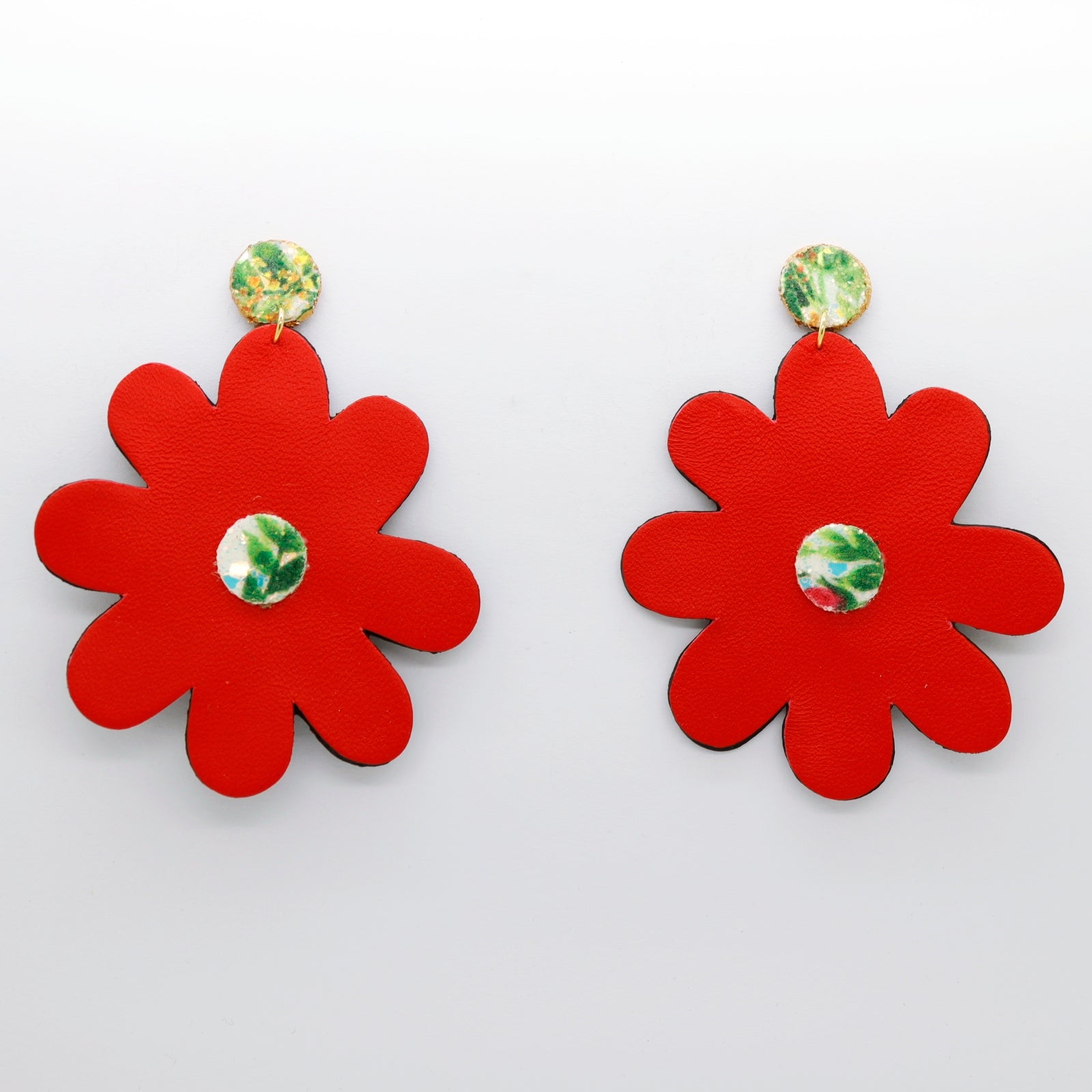 Boucles D'oreilles Enfant Forme Fleur Rouge Et Strass Transparent, Puces Acier, Neuves