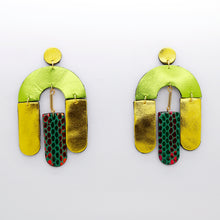 Charger l&#39;image dans la galerie, Boucles d&#39;oreilles •SOCA• à motifs