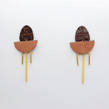 Charger l&#39;image dans la galerie, Boucles d&#39;oreilles •SAMARA• Marrons