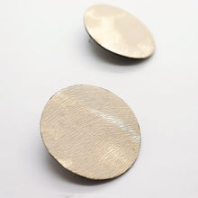 Charger l&#39;image dans la galerie, Boucles d&#39;oreilles •SUNI• Beiges